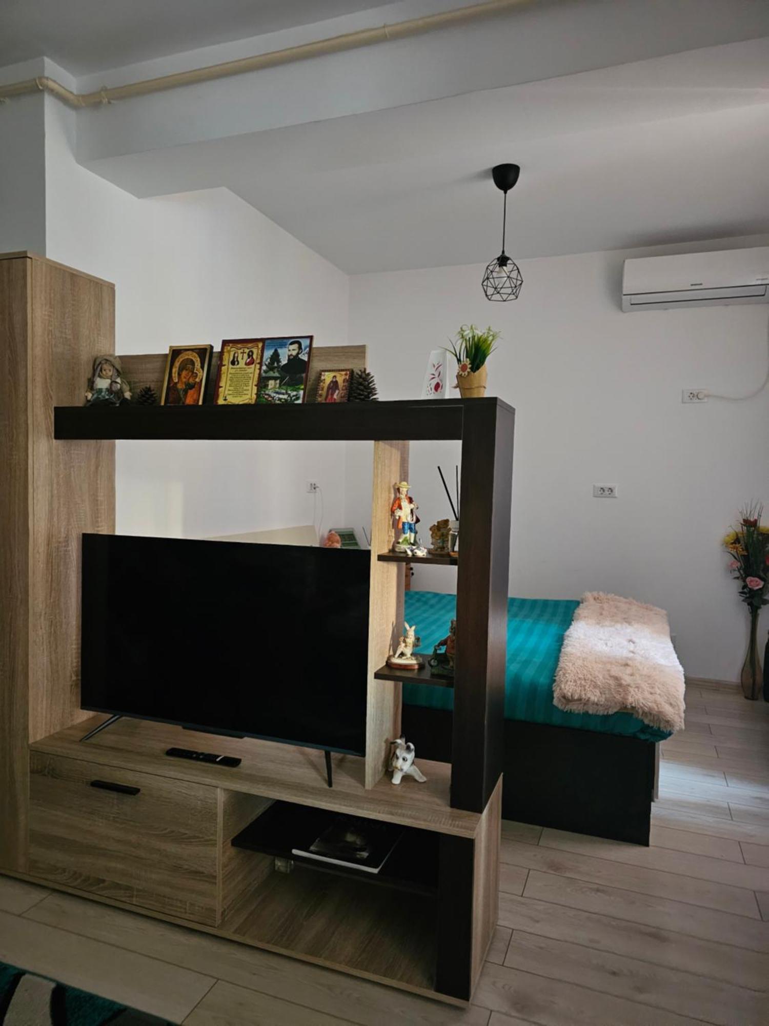 Luxury 1 Bedroom Apartment Rosu Exterior photo
